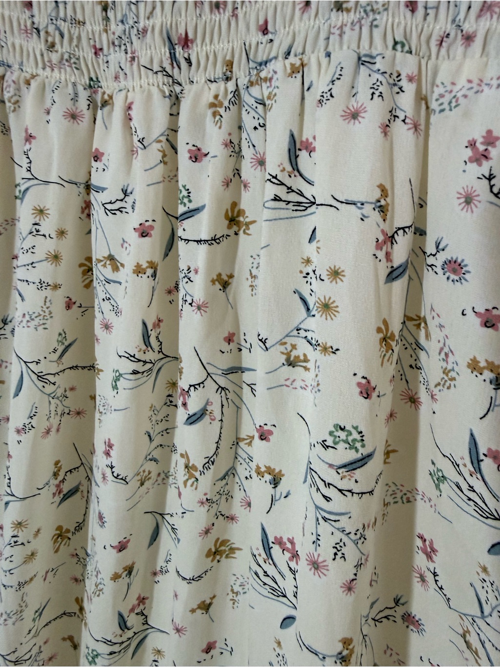 Euc Cream Floral Maxi Dress With Smocked Bodice And Matching Ribbon — image 4 of 5